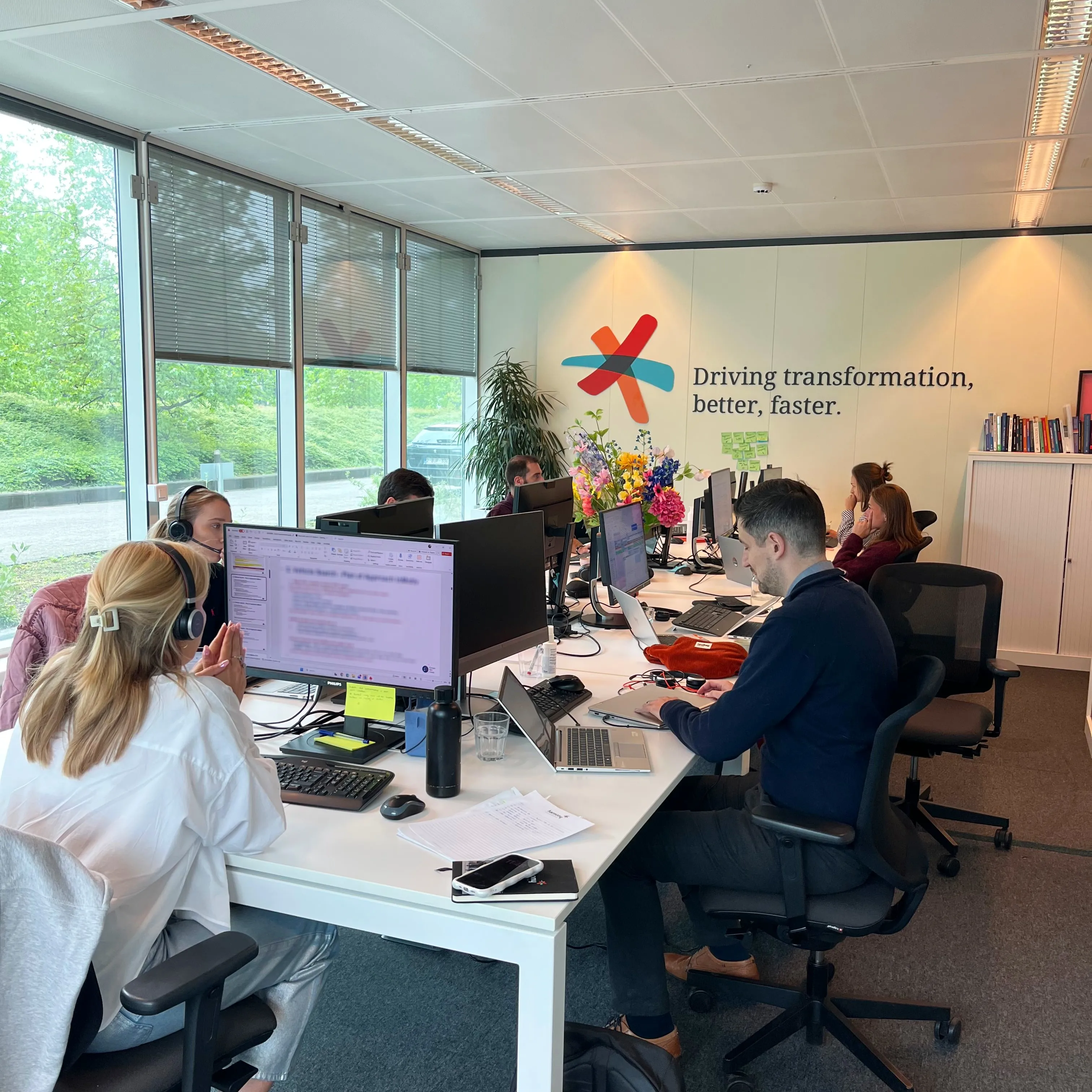 "Work hard, play hard"? Bit tired, isn't it? At Harmony Diegem we do something less catchy but more accurate: properly